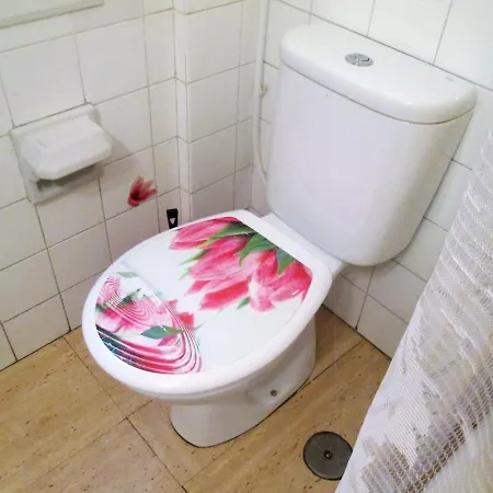 Al Paradise Gijon, Desinfeccion Sanitaria アパート