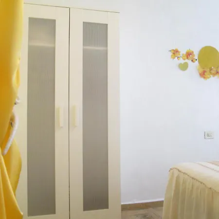 Al Paradise Gijon, Desinfeccion Sanitaria Apartment *